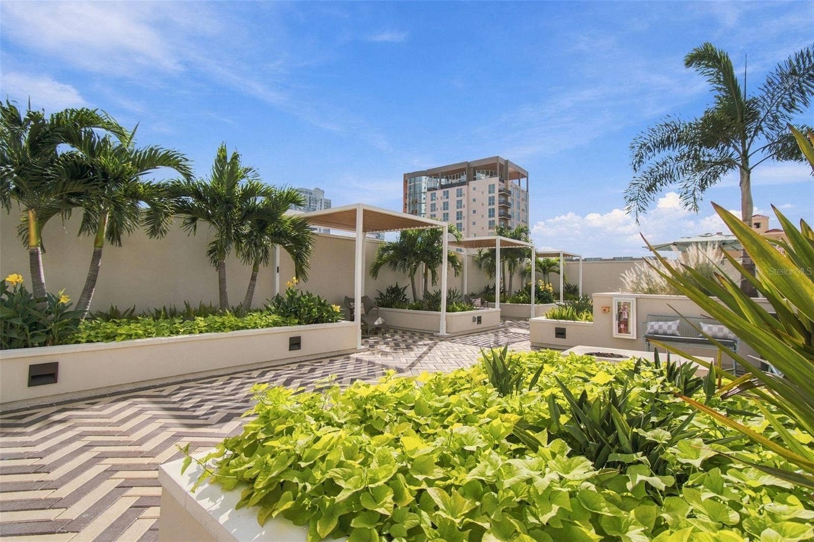 126 4TH AVENUE NE, #1202, St Petersburg, FL 33701 126 4TH AVENUE NE, #1202, St Petersburg, FL 33701