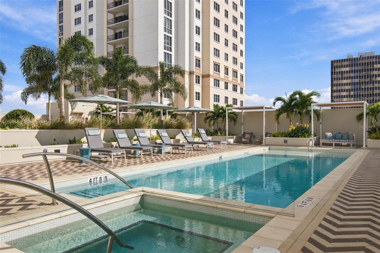 126 4TH AVENUE NE, #1202, St Petersburg, FL 33701 126 4TH AVENUE NE, #1202, St Petersburg, FL 33701