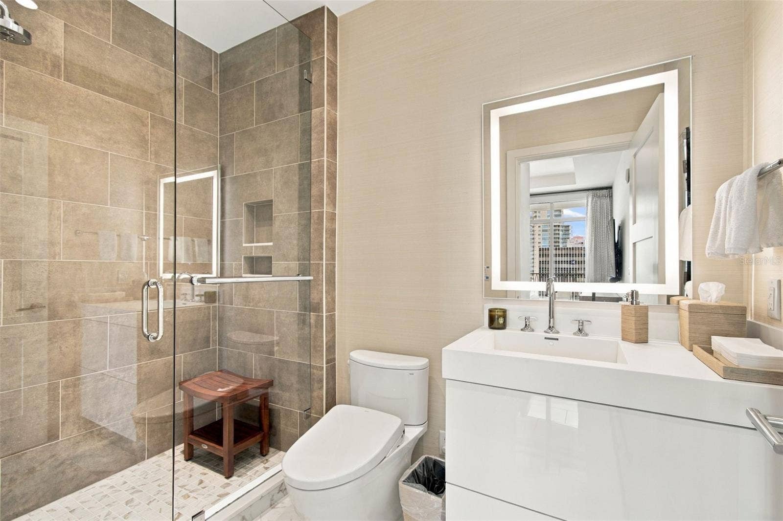 126 4TH AVENUE NE, #1202, St Petersburg, FL 33701 126 4TH AVENUE NE, #1202, St Petersburg, FL 33701