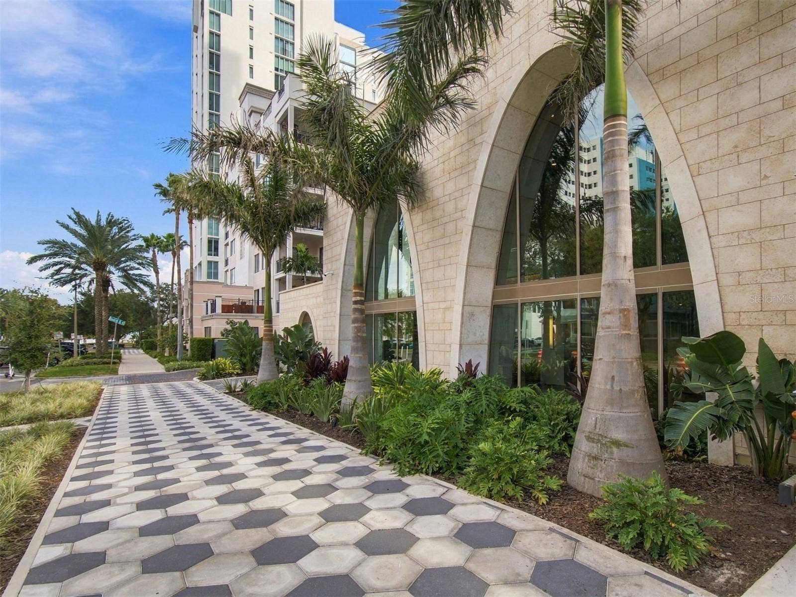 126 4TH AVENUE NE, #1202, St Petersburg, FL 33701 126 4TH AVENUE NE, #1202, St Petersburg, FL 33701