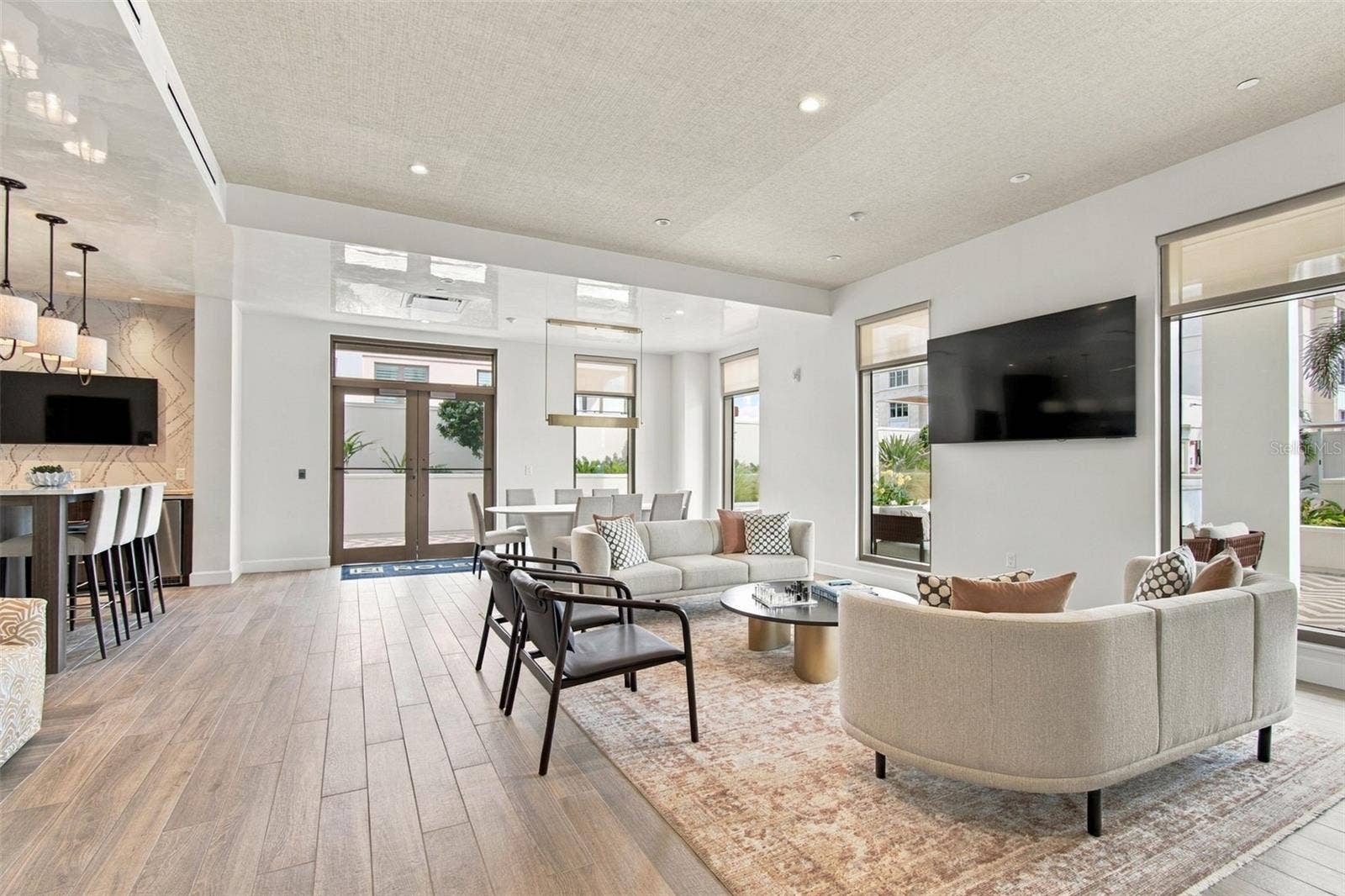 126 4TH AVENUE NE, #1202, St Petersburg, FL 33701 126 4TH AVENUE NE, #1202, St Petersburg, FL 33701