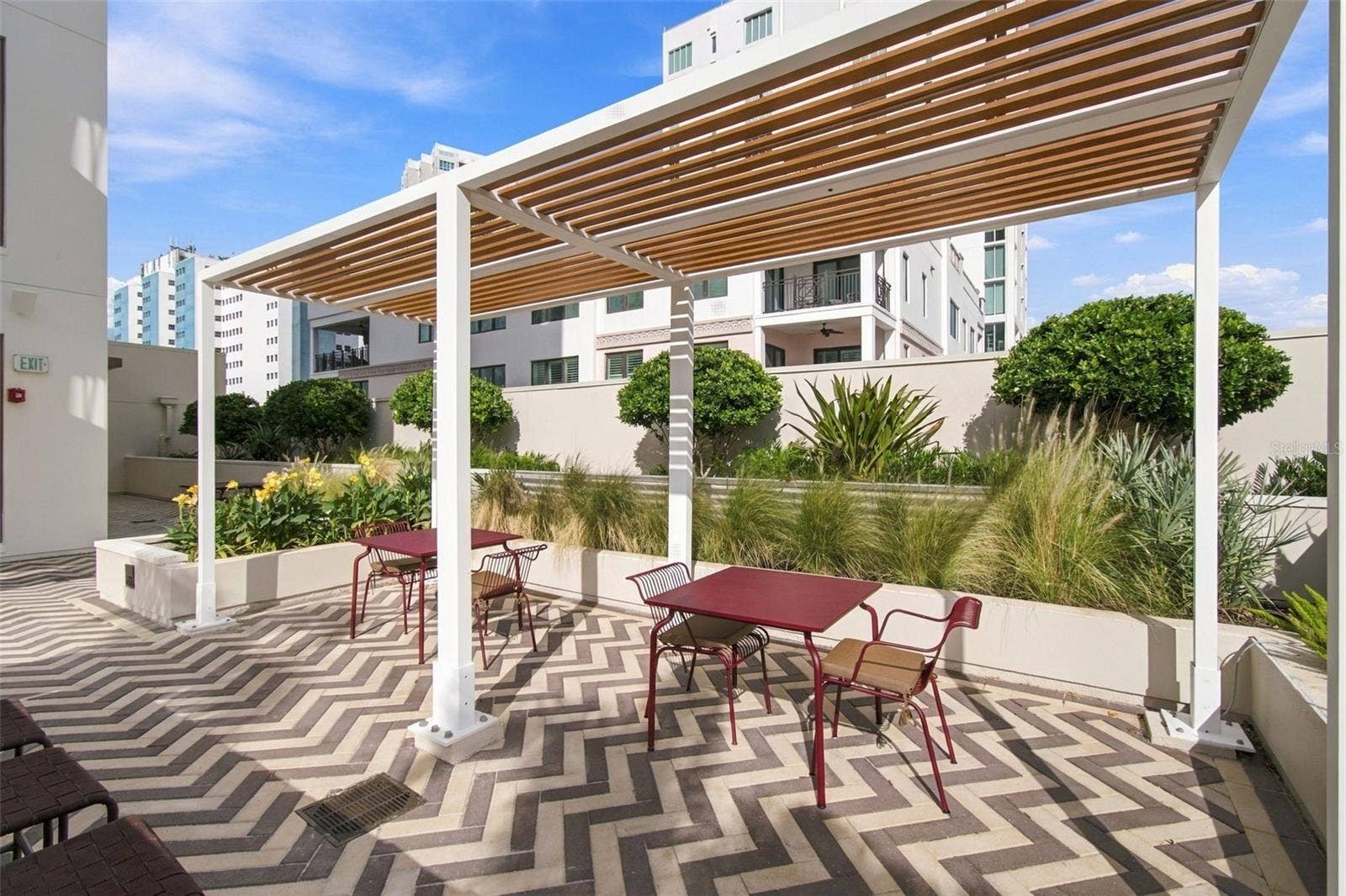 126 4TH AVENUE NE, #1202, St Petersburg, FL 33701 126 4TH AVENUE NE, #1202, St Petersburg, FL 33701