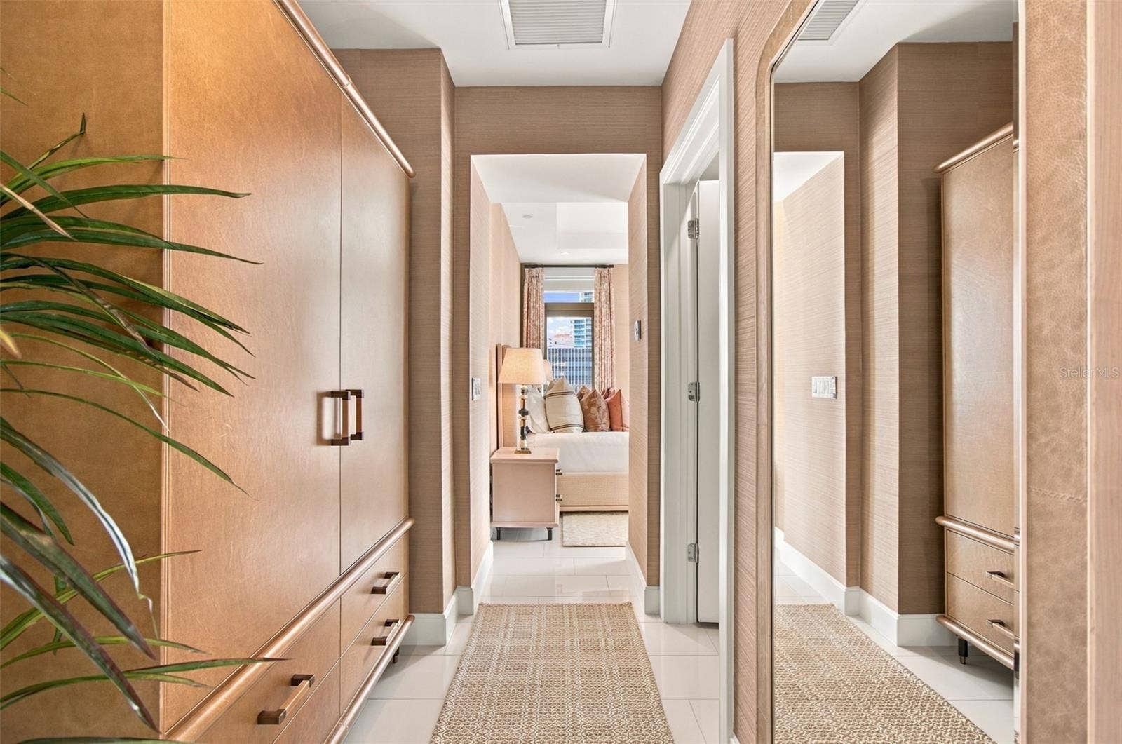 126 4TH AVENUE NE, #1202, St Petersburg, FL 33701 126 4TH AVENUE NE, #1202, St Petersburg, FL 33701