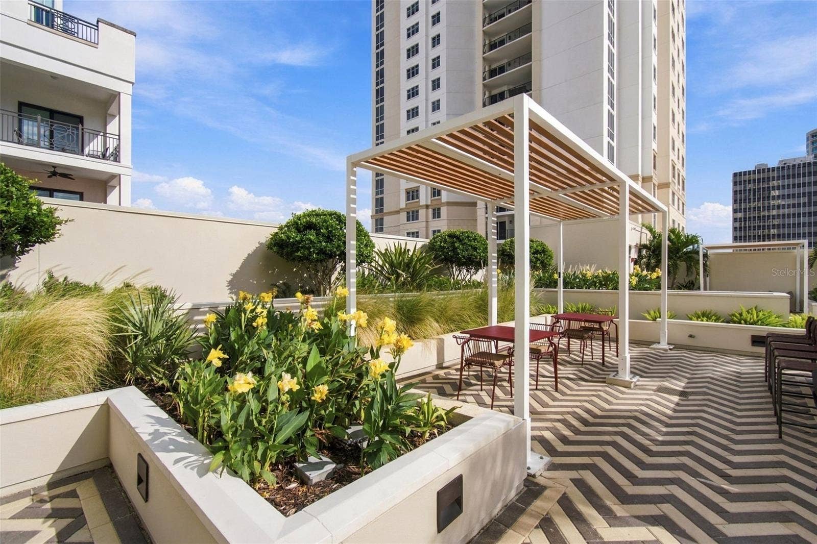 126 4TH AVENUE NE, #1202, St Petersburg, FL 33701 126 4TH AVENUE NE, #1202, St Petersburg, FL 33701