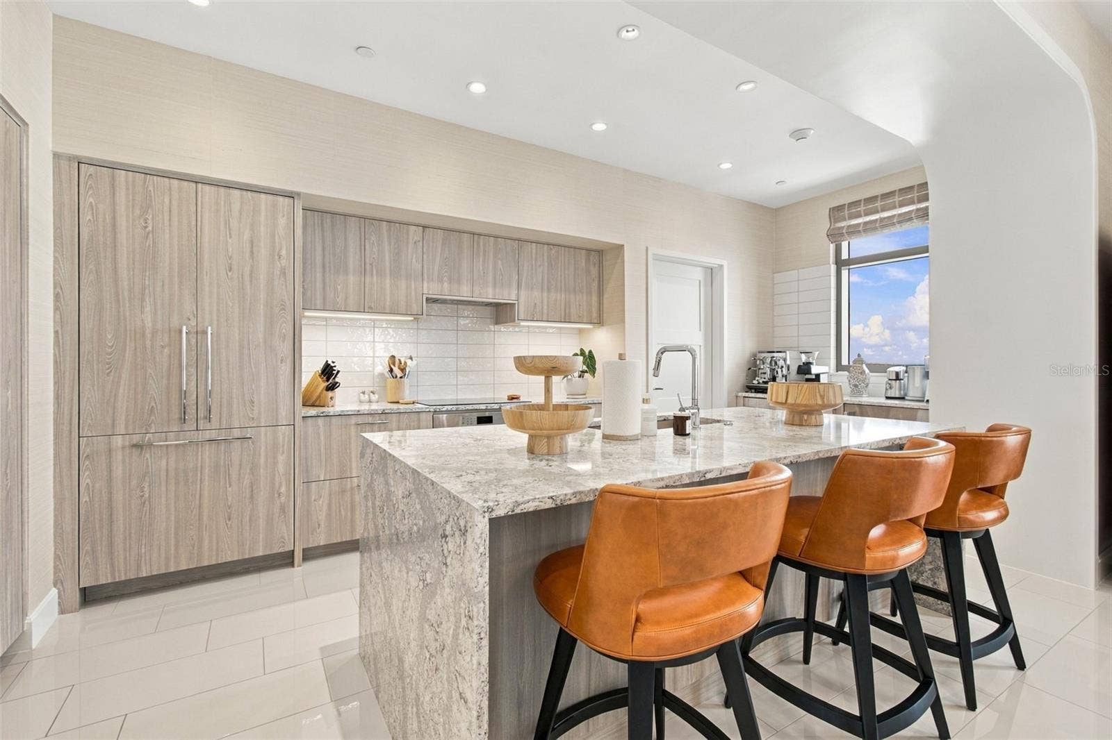 126 4TH AVENUE NE, #1202, St Petersburg, FL 33701 126 4TH AVENUE NE, #1202, St Petersburg, FL 33701