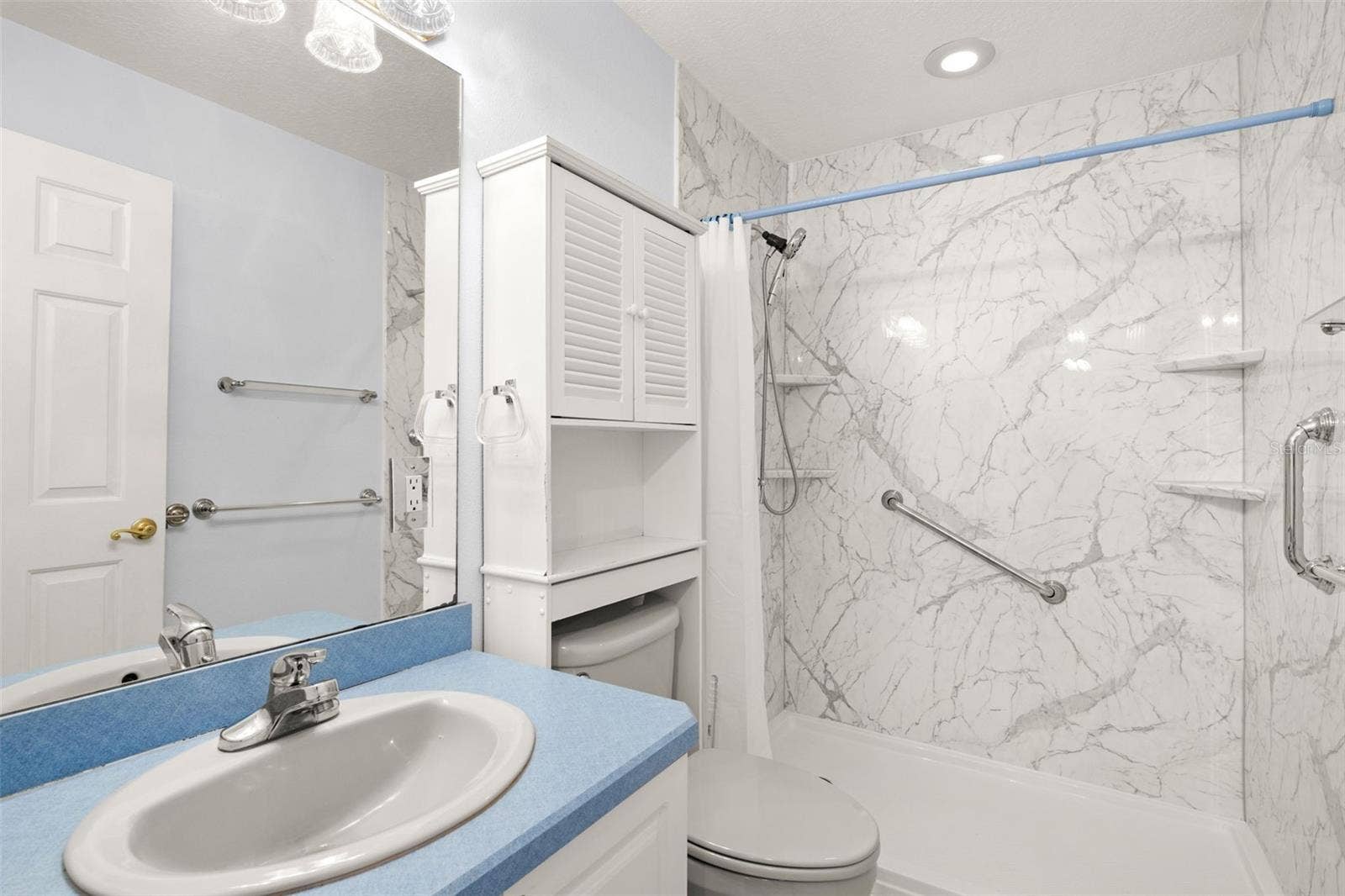 Second Full Bathroom
