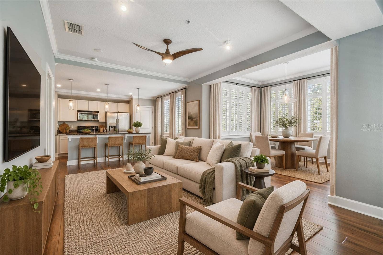 435 S OREGON AVENUE E, #304, Tampa, FL 33606 Virtually staged photos of living/dining combo with an abundance of natural light.