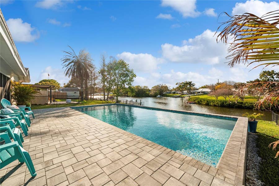 Property photo for 632 SHORE DRIVE, Largo, FL