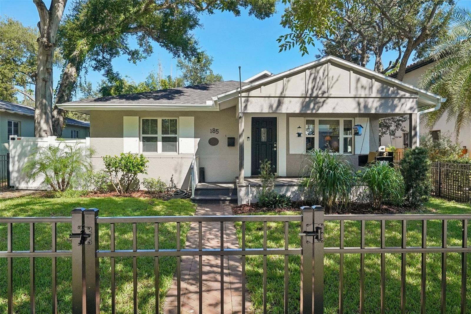 185 24TH AVENUE N, St Petersburg, FL 33704