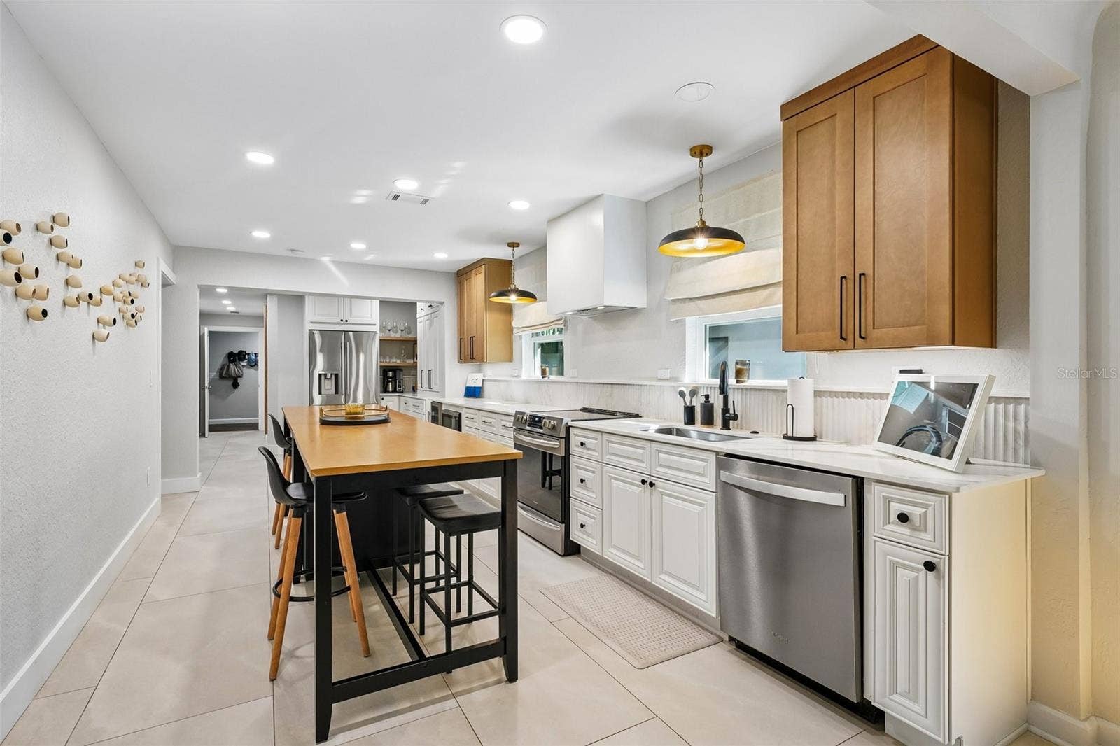 185 24TH AVENUE N, St Petersburg, FL 33704