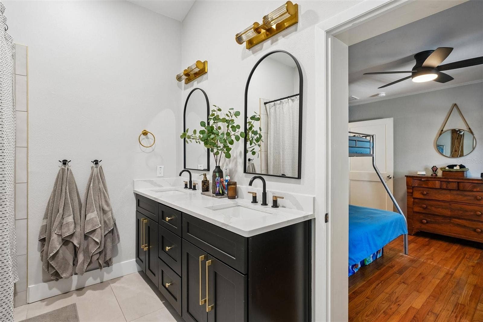 185 24TH AVENUE N, St Petersburg, FL 33704