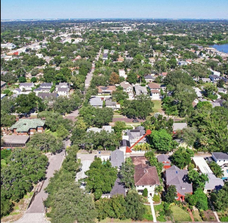 185 24TH AVENUE N, St Petersburg, FL 33704