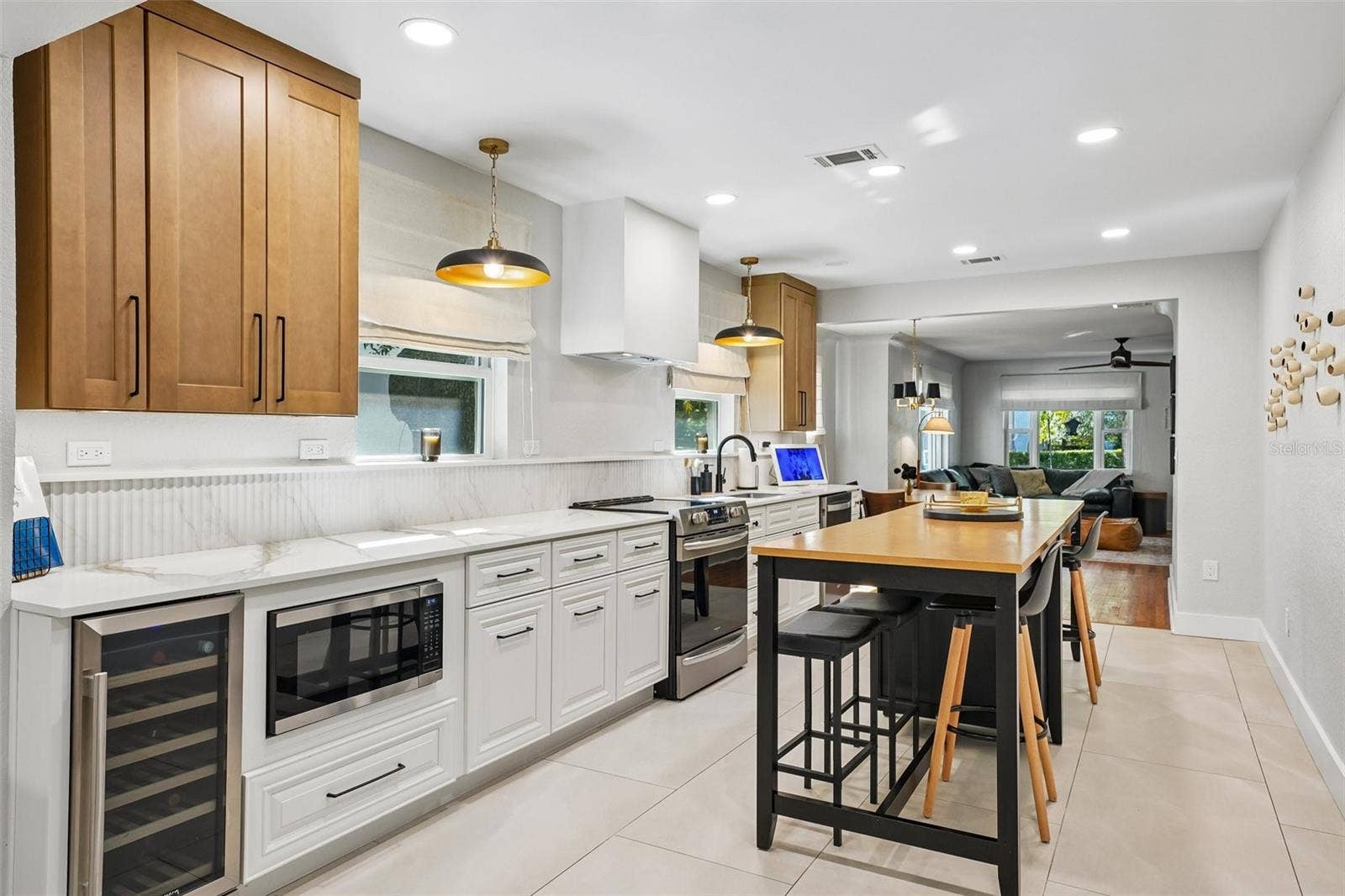 185 24TH AVENUE N, St Petersburg, FL 33704