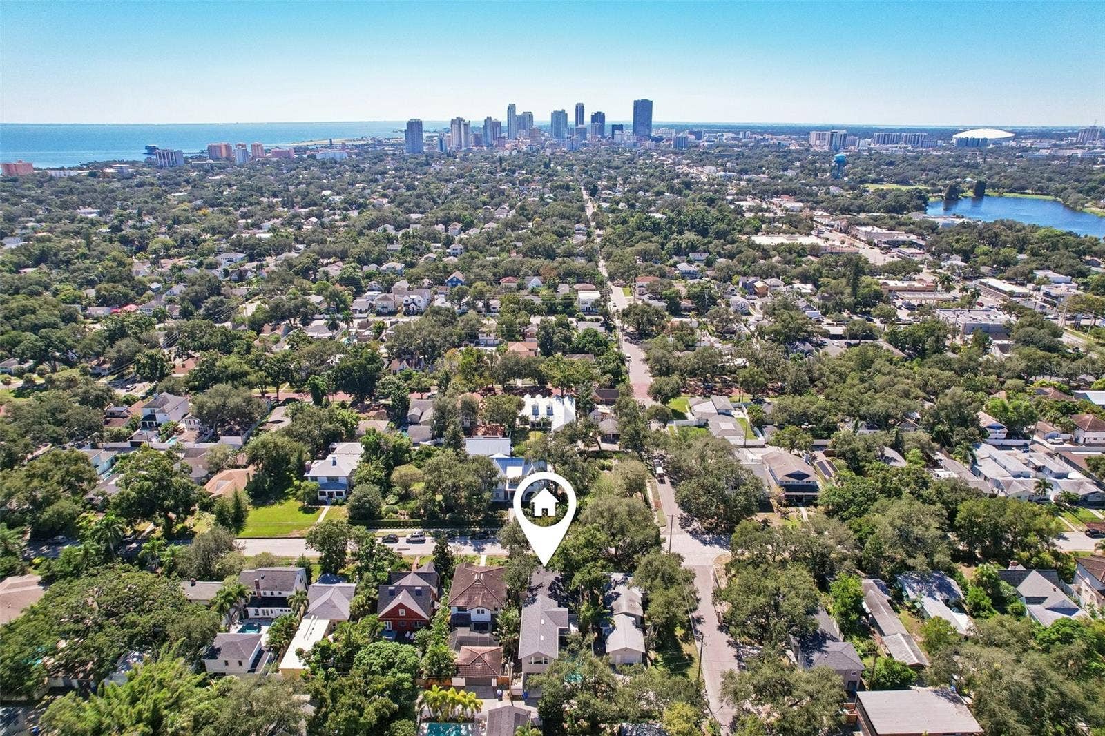 185 24TH AVENUE N, St Petersburg, FL 33704
