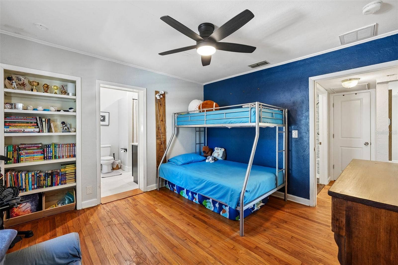 185 24TH AVENUE N, St Petersburg, FL 33704