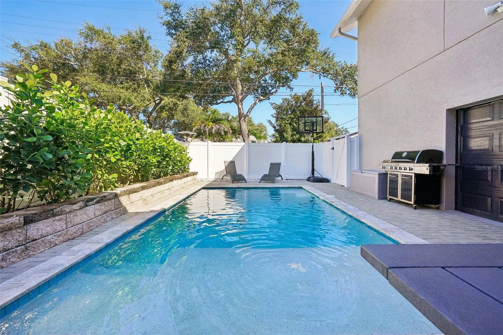 185 24TH AVENUE N, St Petersburg, FL 33704