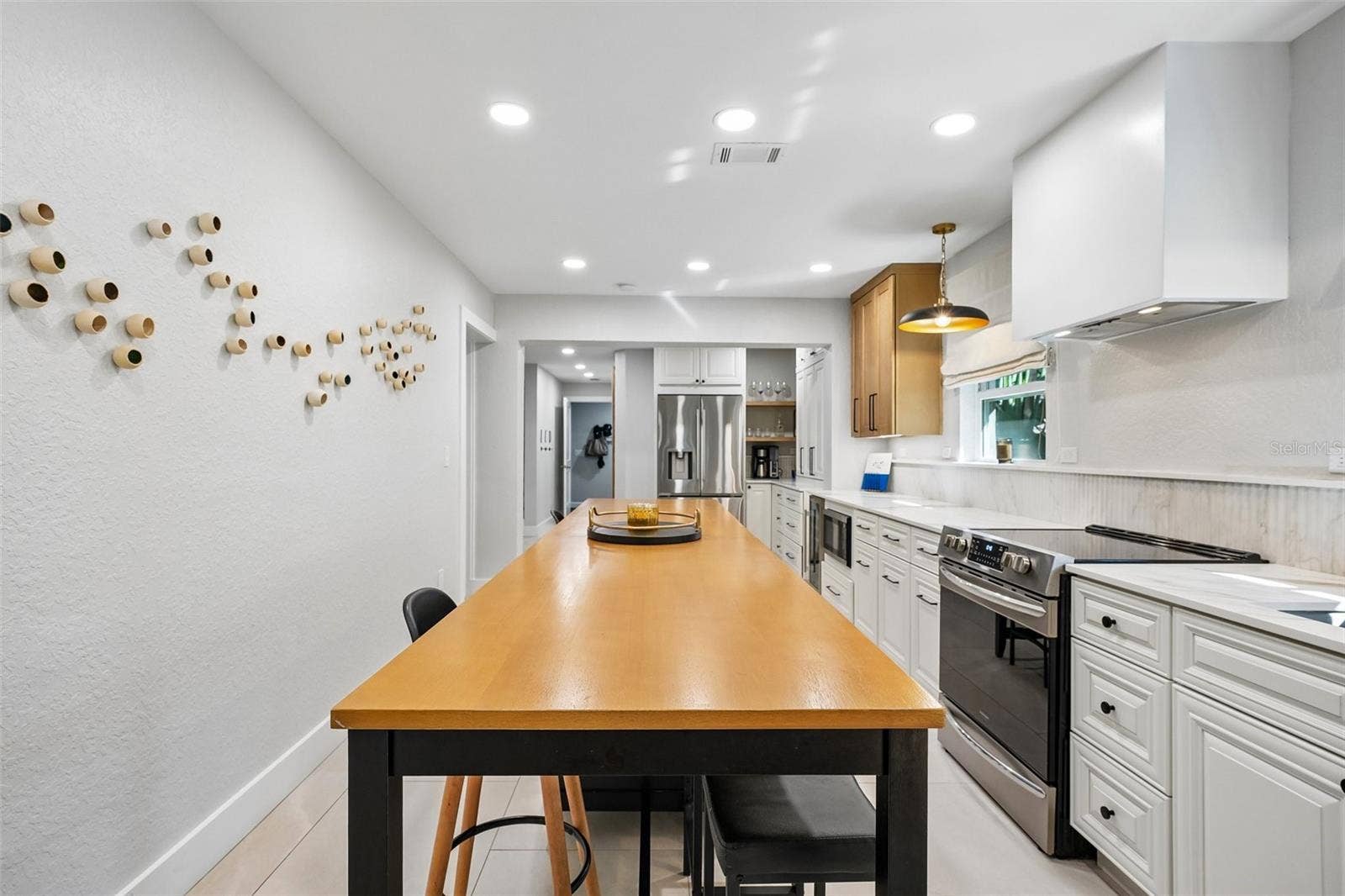 185 24TH AVENUE N, St Petersburg, FL 33704
