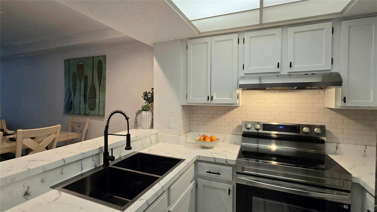 Open kitchen with Breakfast Bar.
