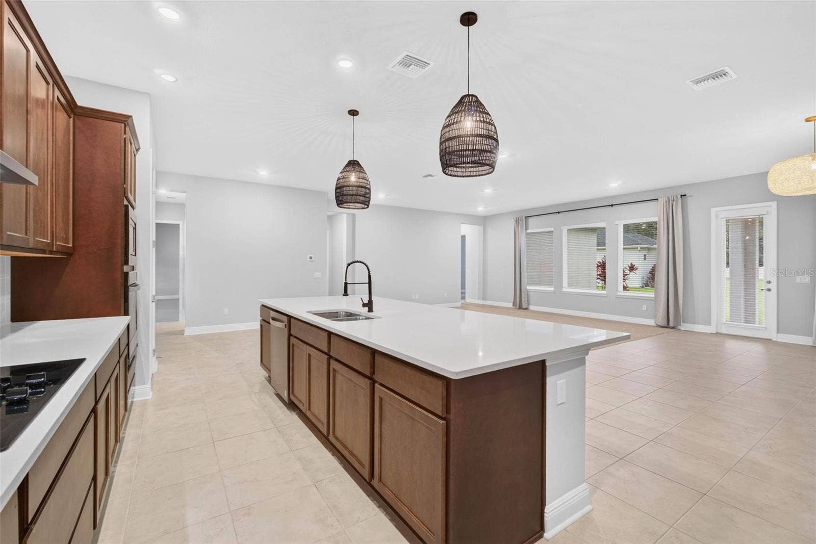 6035 NIKKI LANE, Odessa, FL 33556 6035 NIKKI LANE, Odessa, FL 33556