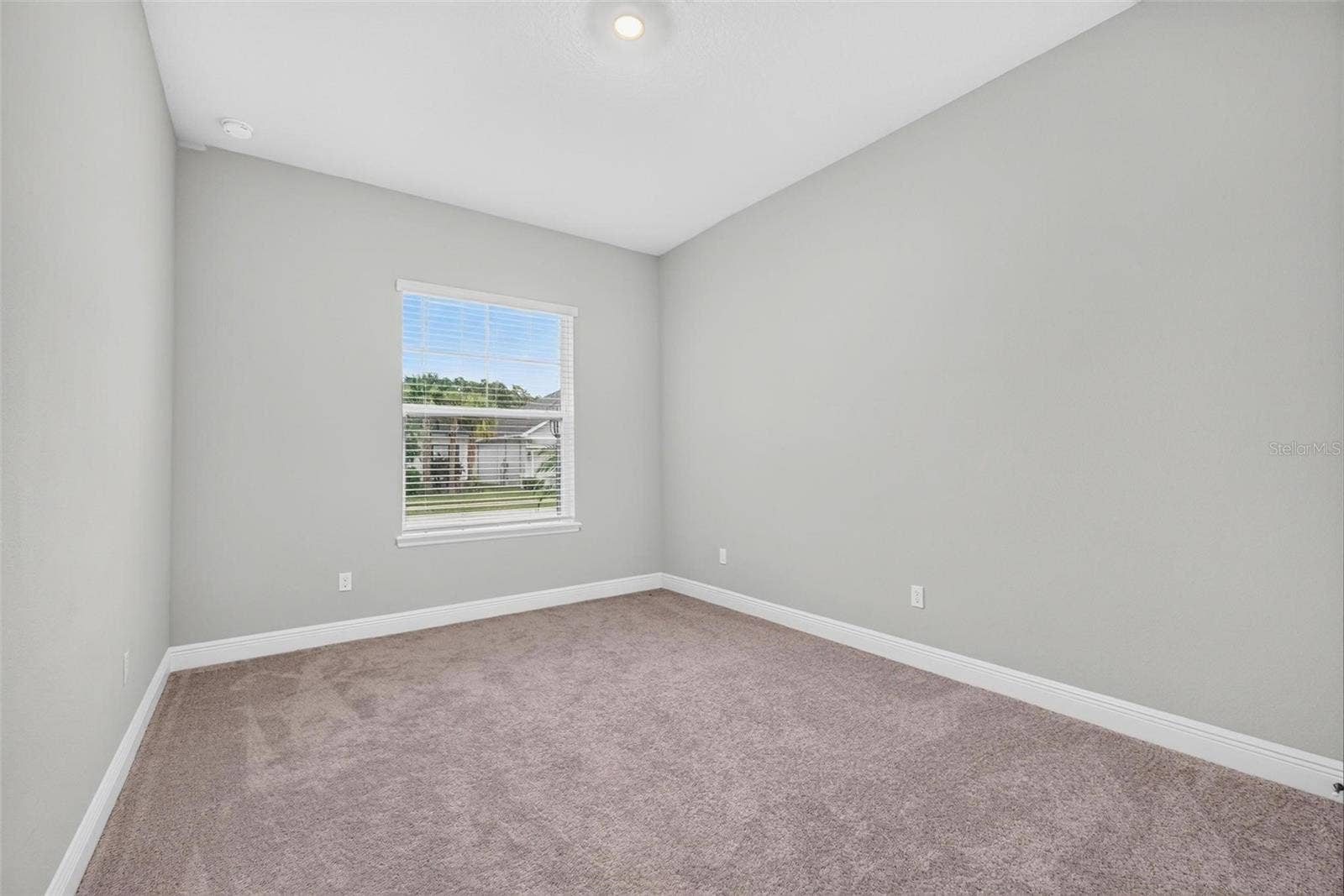 6035 NIKKI LANE, Odessa, FL 33556 6035 NIKKI LANE, Odessa, FL 33556