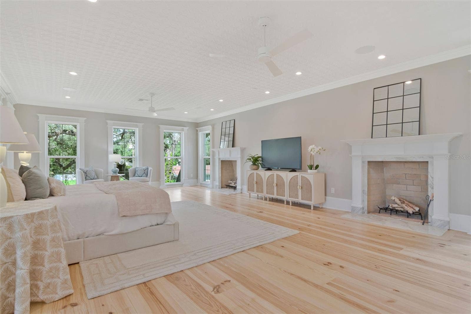 4706 W SAN JOSE STREET, Tampa, FL 33629 The primary bedroom that you've been dreaming of