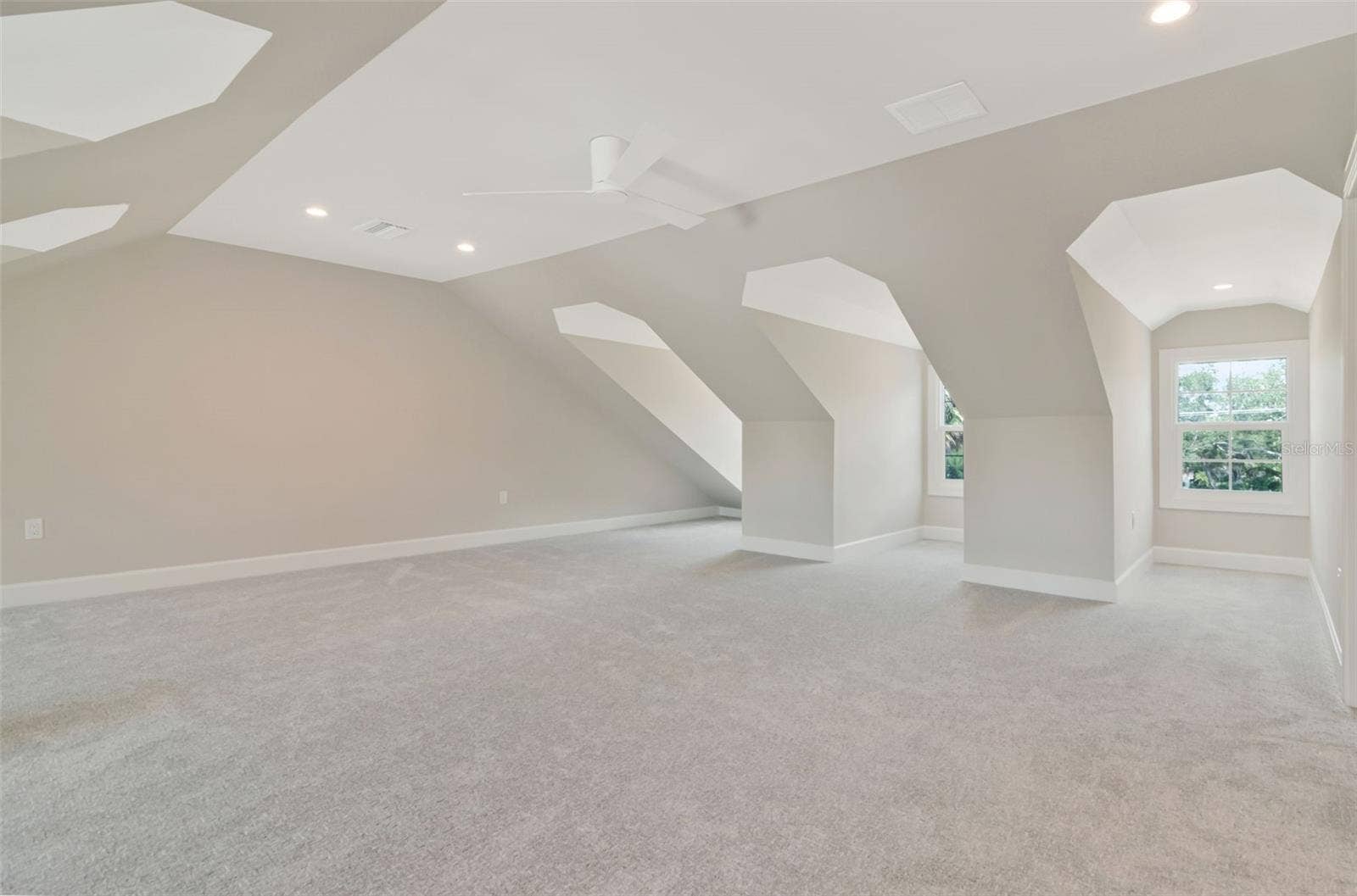 4706 W SAN JOSE STREET, Tampa, FL 33629 2nd entertainment room on 3rd floor