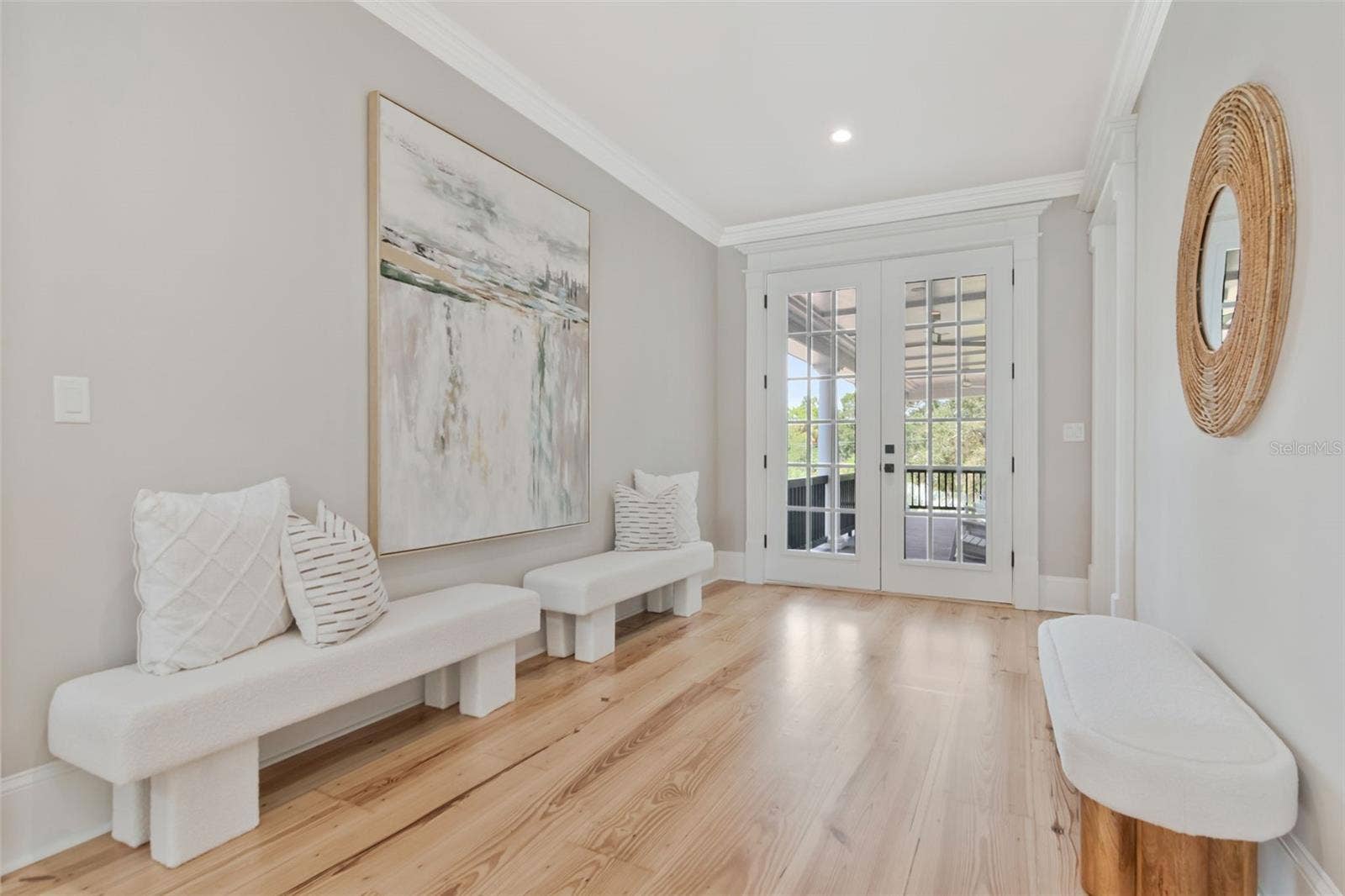4706 W SAN JOSE STREET, Tampa, FL 33629 gracious upstairs breezeway