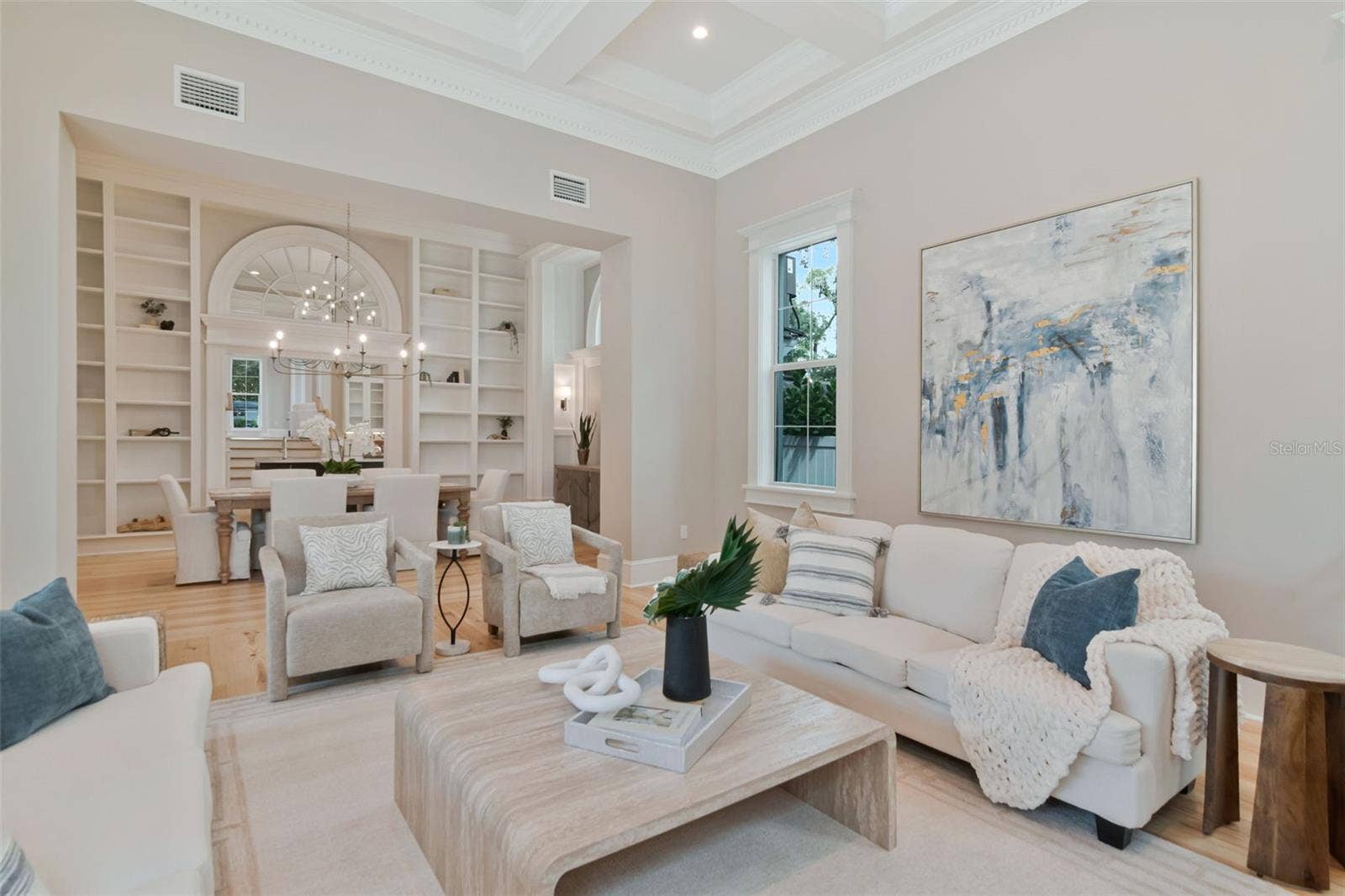 4706 W SAN JOSE STREET, Tampa, FL 33629 The family room where everyone will gather