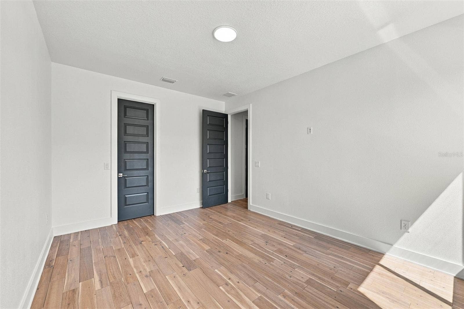 3201 W WYOMING AVENUE, Tampa, FL 33611 3201 W WYOMING AVENUE, Tampa, FL 33611