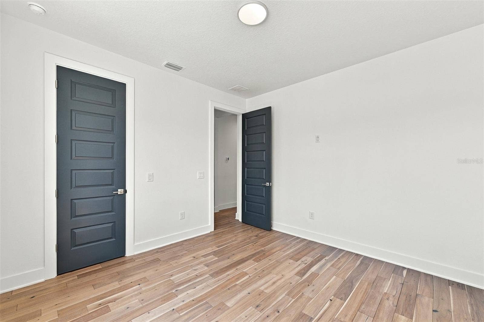 3201 W WYOMING AVENUE, Tampa, FL 33611 3201 W WYOMING AVENUE, Tampa, FL 33611