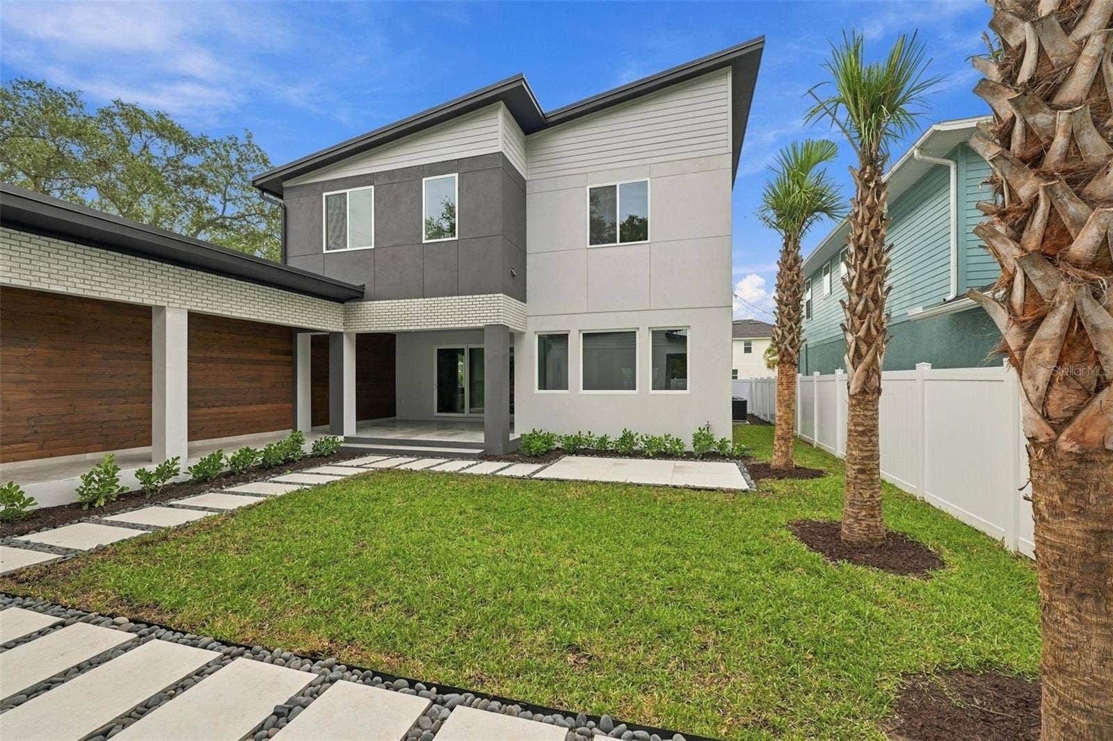 3201 W WYOMING AVENUE, Tampa, FL 33611 3201 W WYOMING AVENUE, Tampa, FL 33611