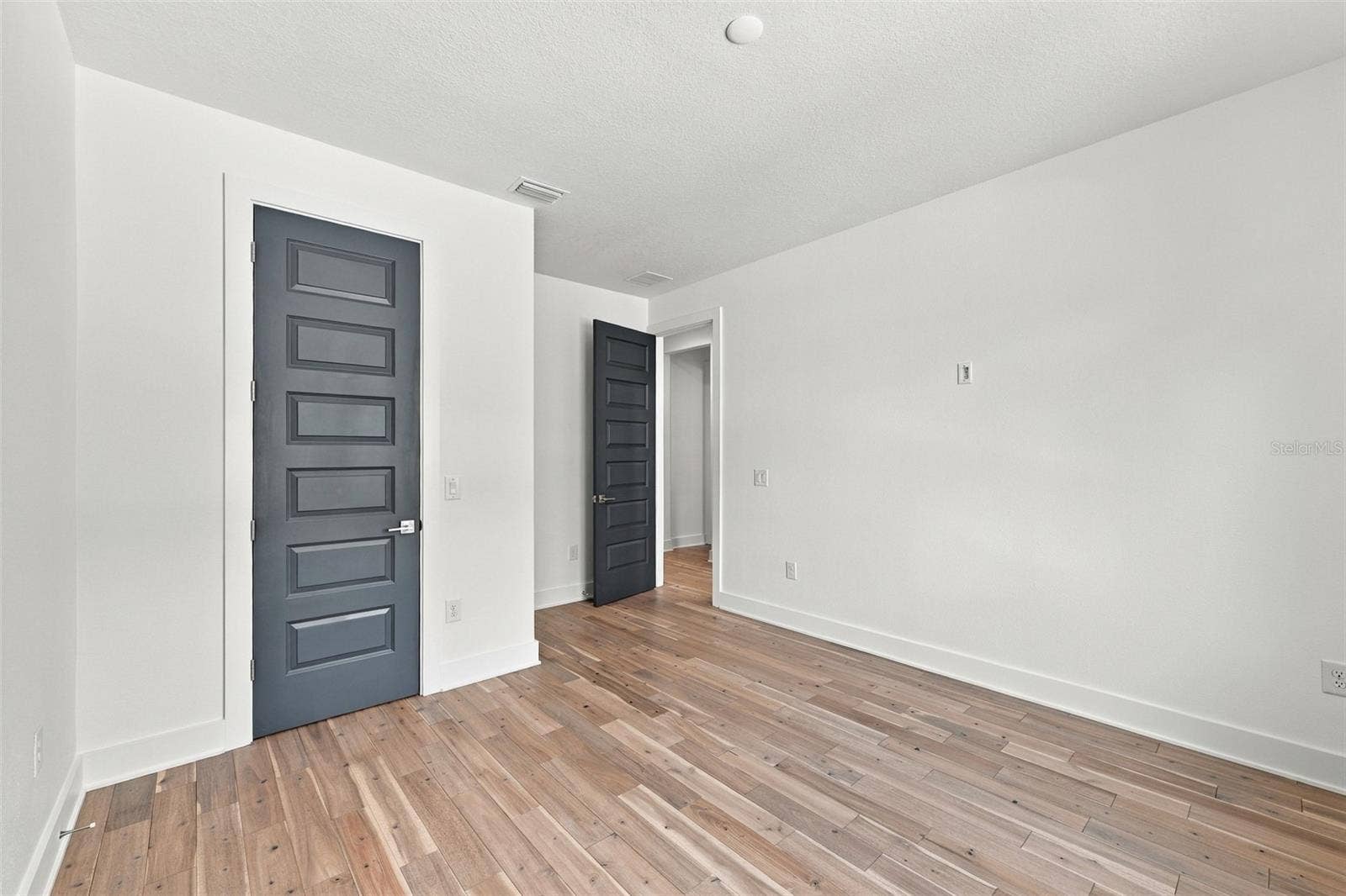 3201 W WYOMING AVENUE, Tampa, FL 33611 3201 W WYOMING AVENUE, Tampa, FL 33611
