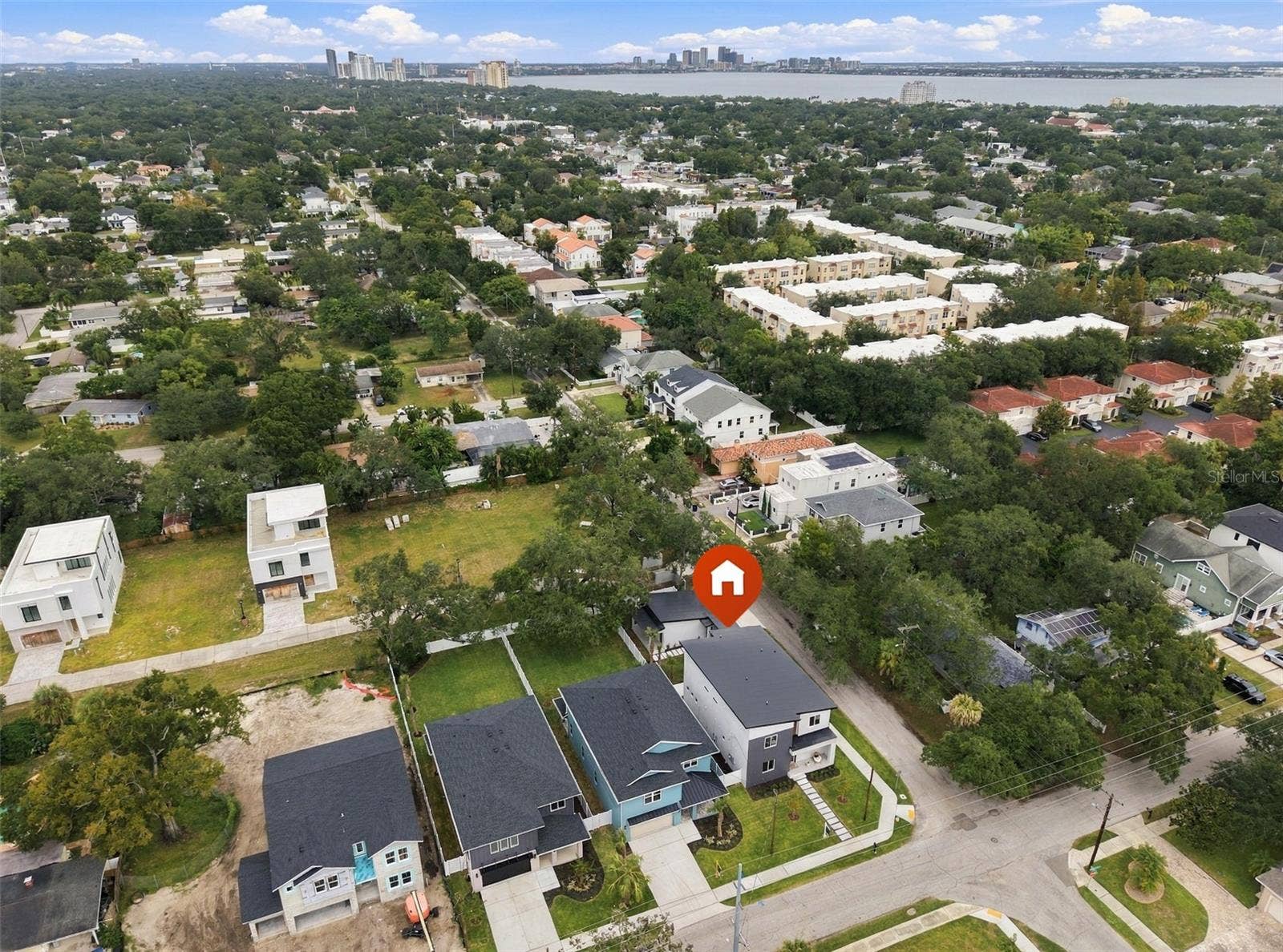 3201 W WYOMING AVENUE, Tampa, FL 33611 3201 W WYOMING AVENUE, Tampa, FL 33611