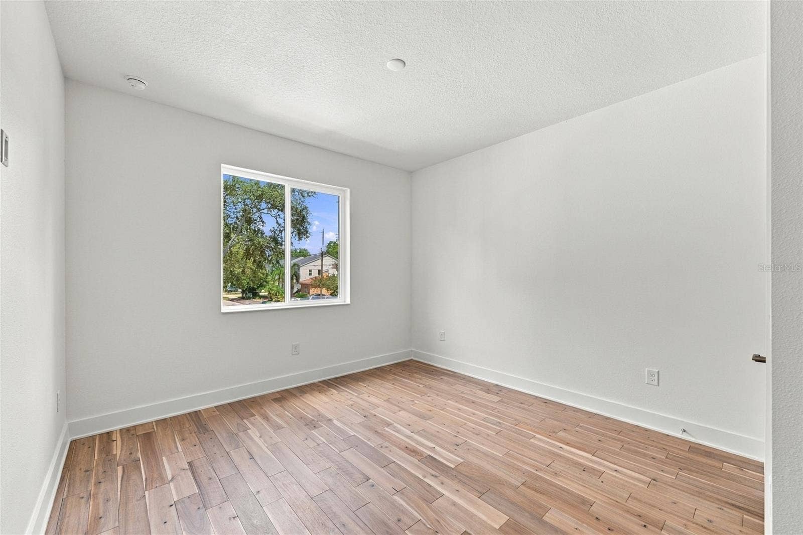 3201 W WYOMING AVENUE, Tampa, FL 33611 3201 W WYOMING AVENUE, Tampa, FL 33611