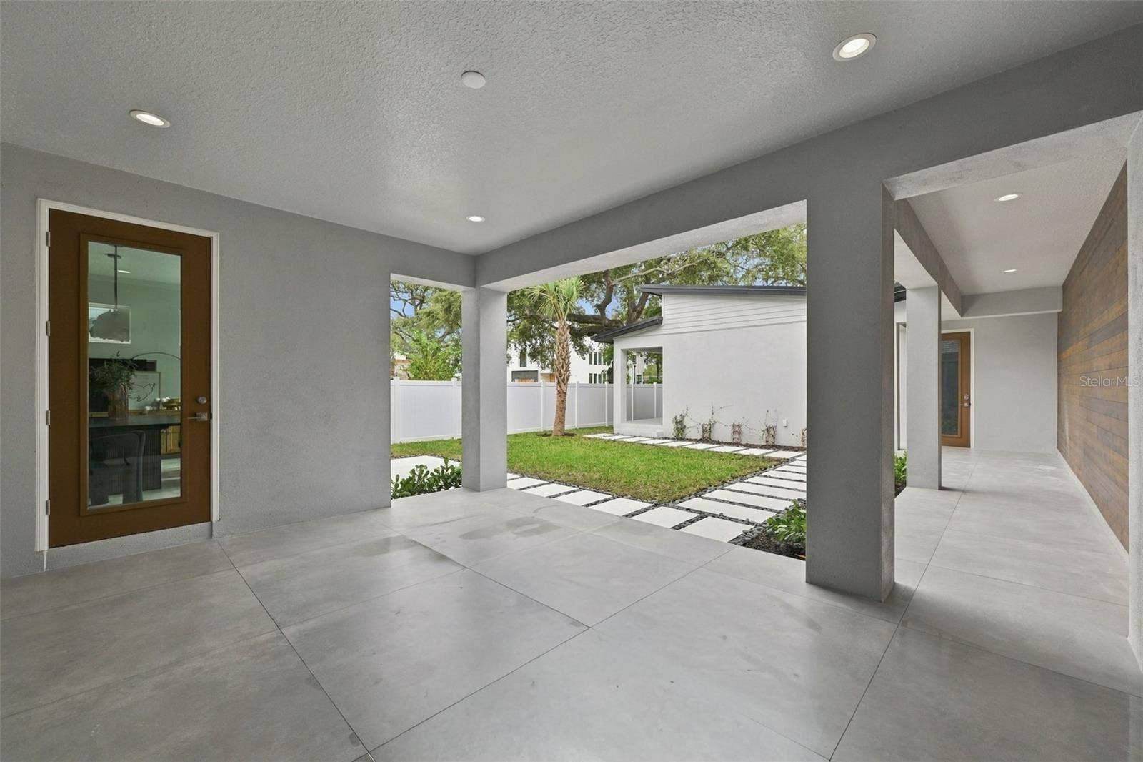3201 W WYOMING AVENUE, Tampa, FL 33611 3201 W WYOMING AVENUE, Tampa, FL 33611