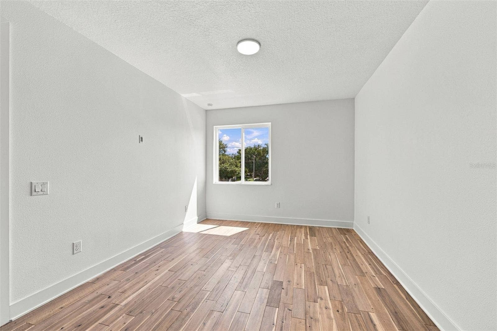 3201 W WYOMING AVENUE, Tampa, FL 33611 3201 W WYOMING AVENUE, Tampa, FL 33611