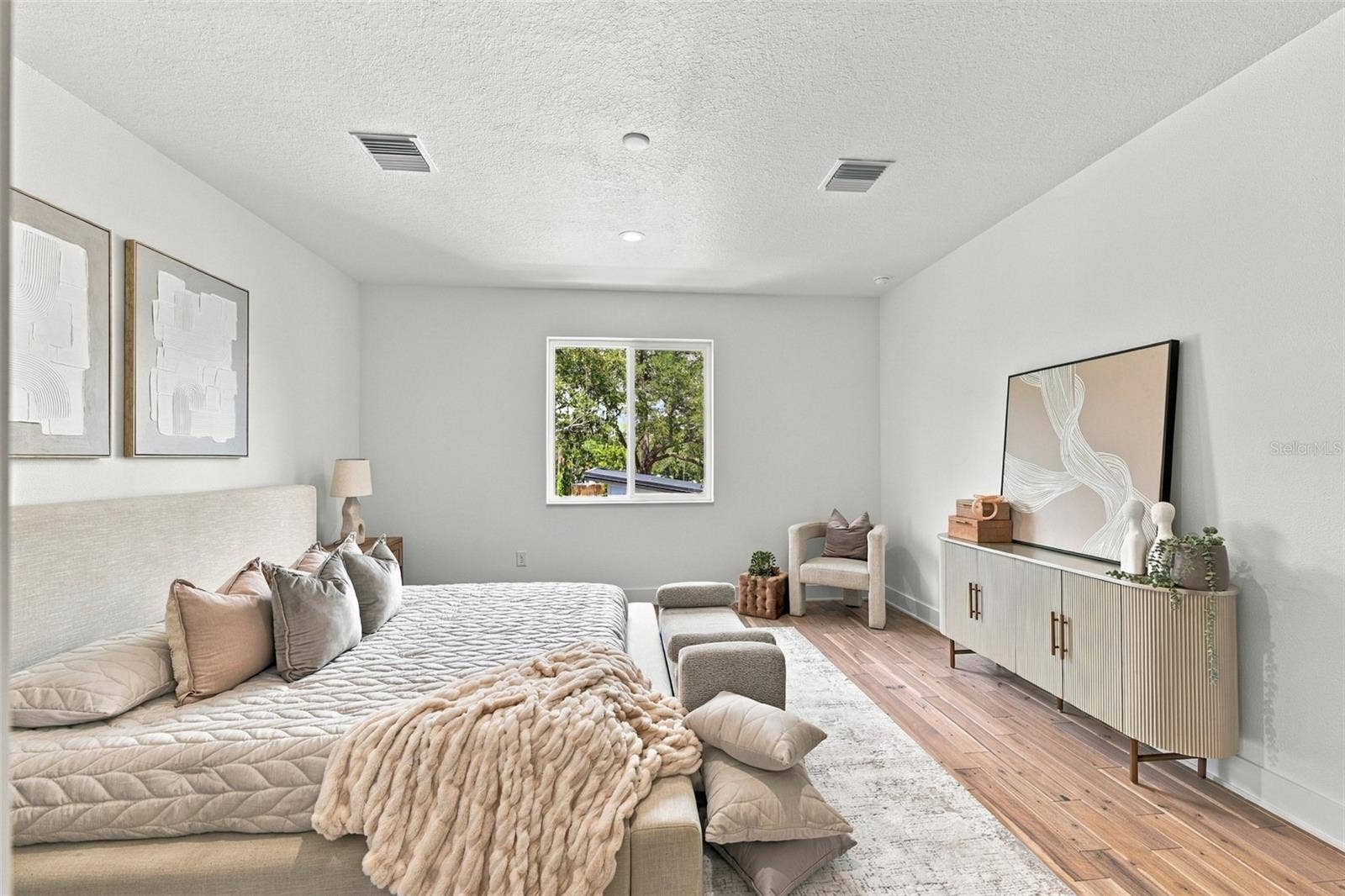 3201 W WYOMING AVENUE, Tampa, FL 33611 3201 W WYOMING AVENUE, Tampa, FL 33611