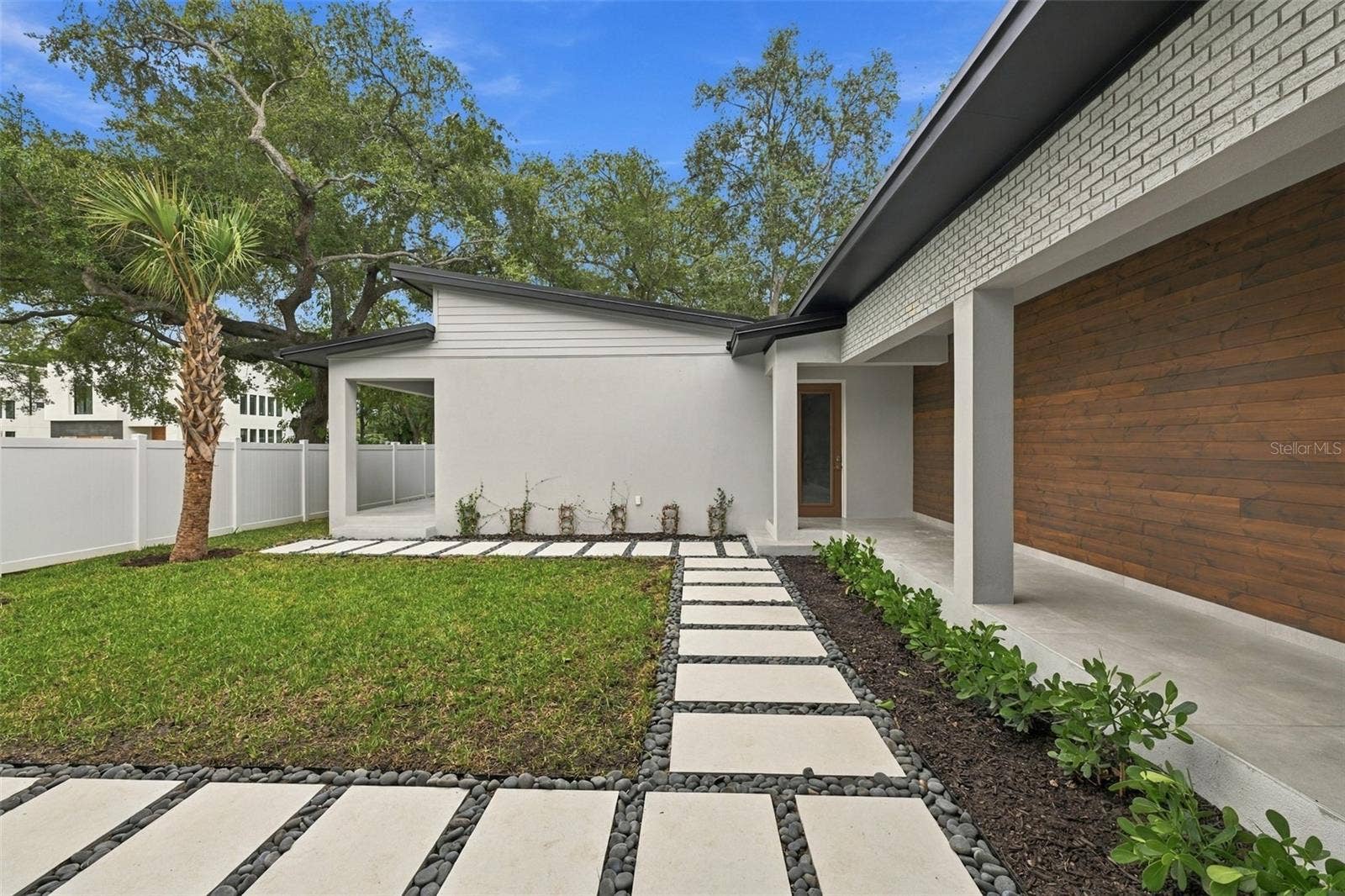 3201 W WYOMING AVENUE, Tampa, FL 33611 3201 W WYOMING AVENUE, Tampa, FL 33611