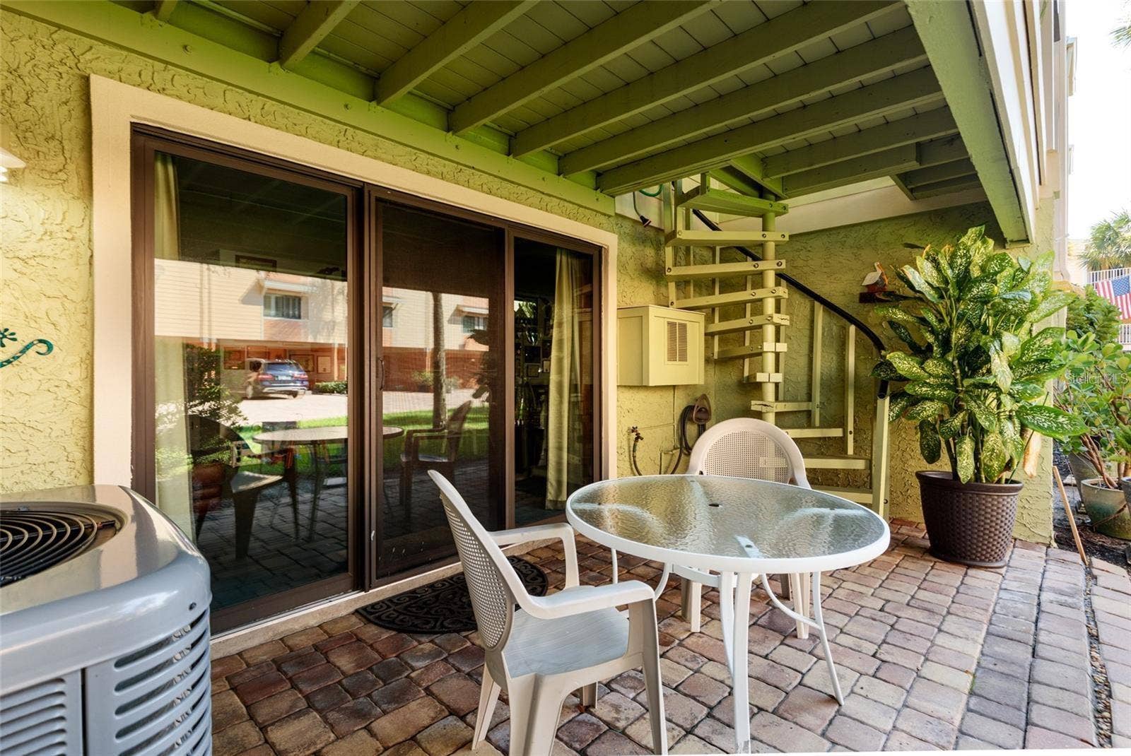 505 SANDY HOOK ROAD, #505, Treasure Island, FL 33706