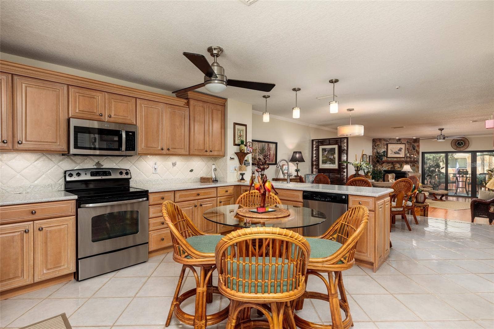 505 SANDY HOOK ROAD, #505, Treasure Island, FL 33706