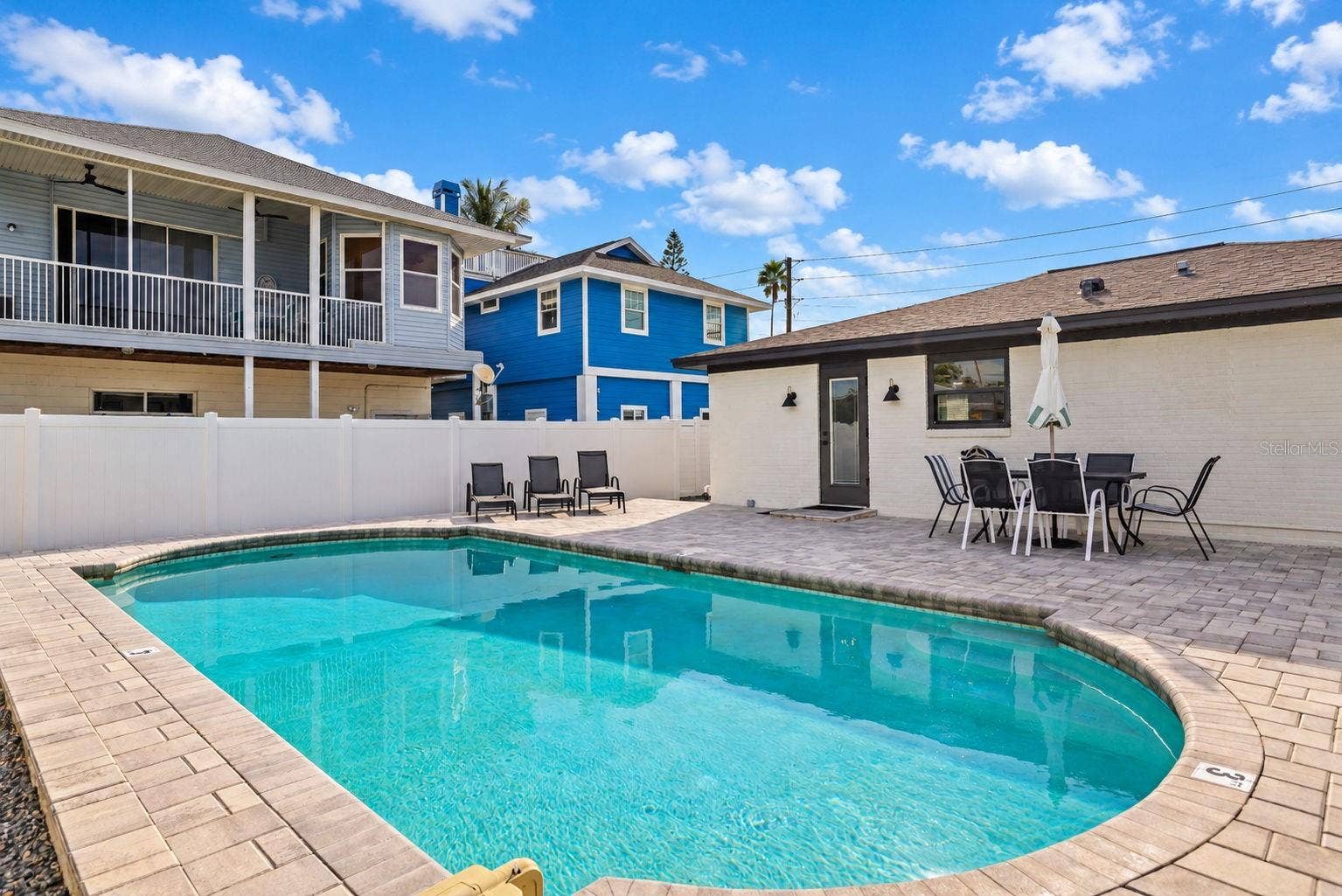 170 145TH AVENUE E, Madeira Beach, FL 33708