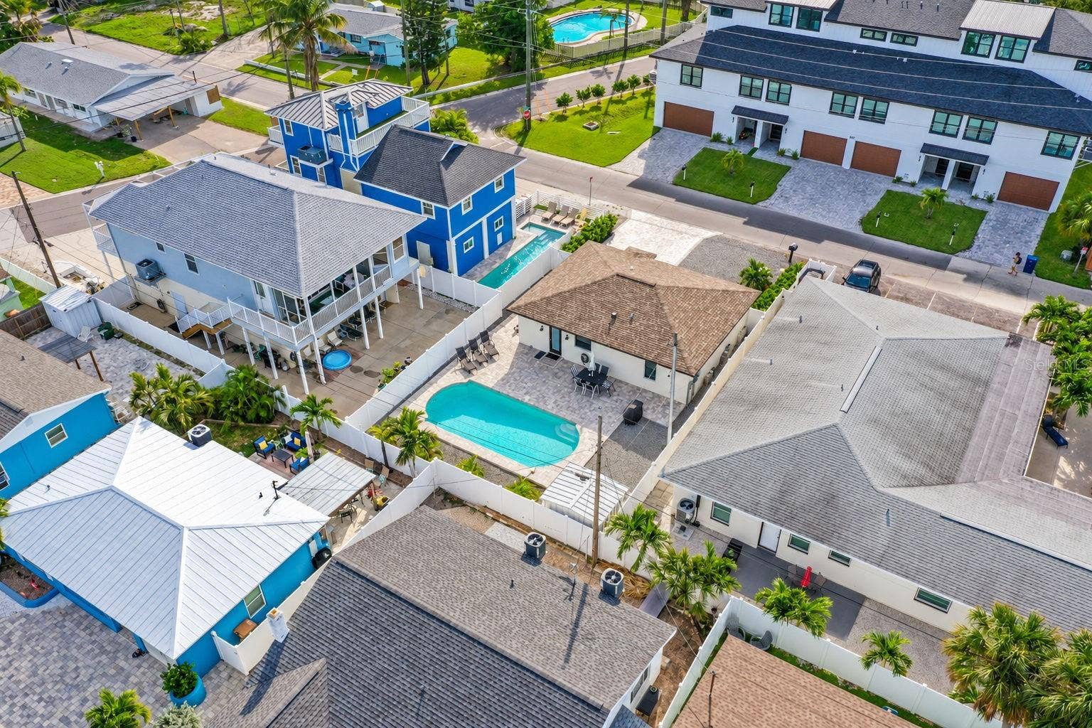 170 145TH AVENUE E, Madeira Beach, FL 33708