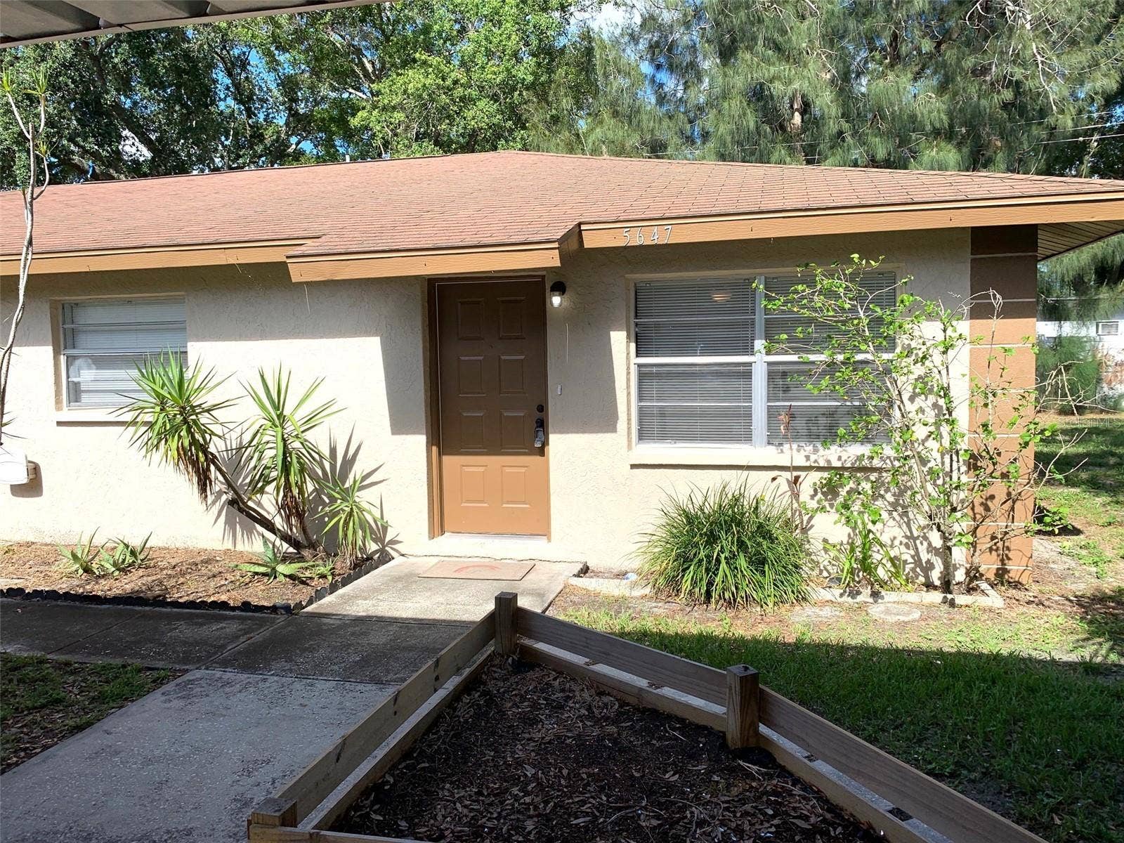 5647 59TH WAY N, St Petersburg, FL 33709 5647 59TH WAY N, St Petersburg, FL 33709