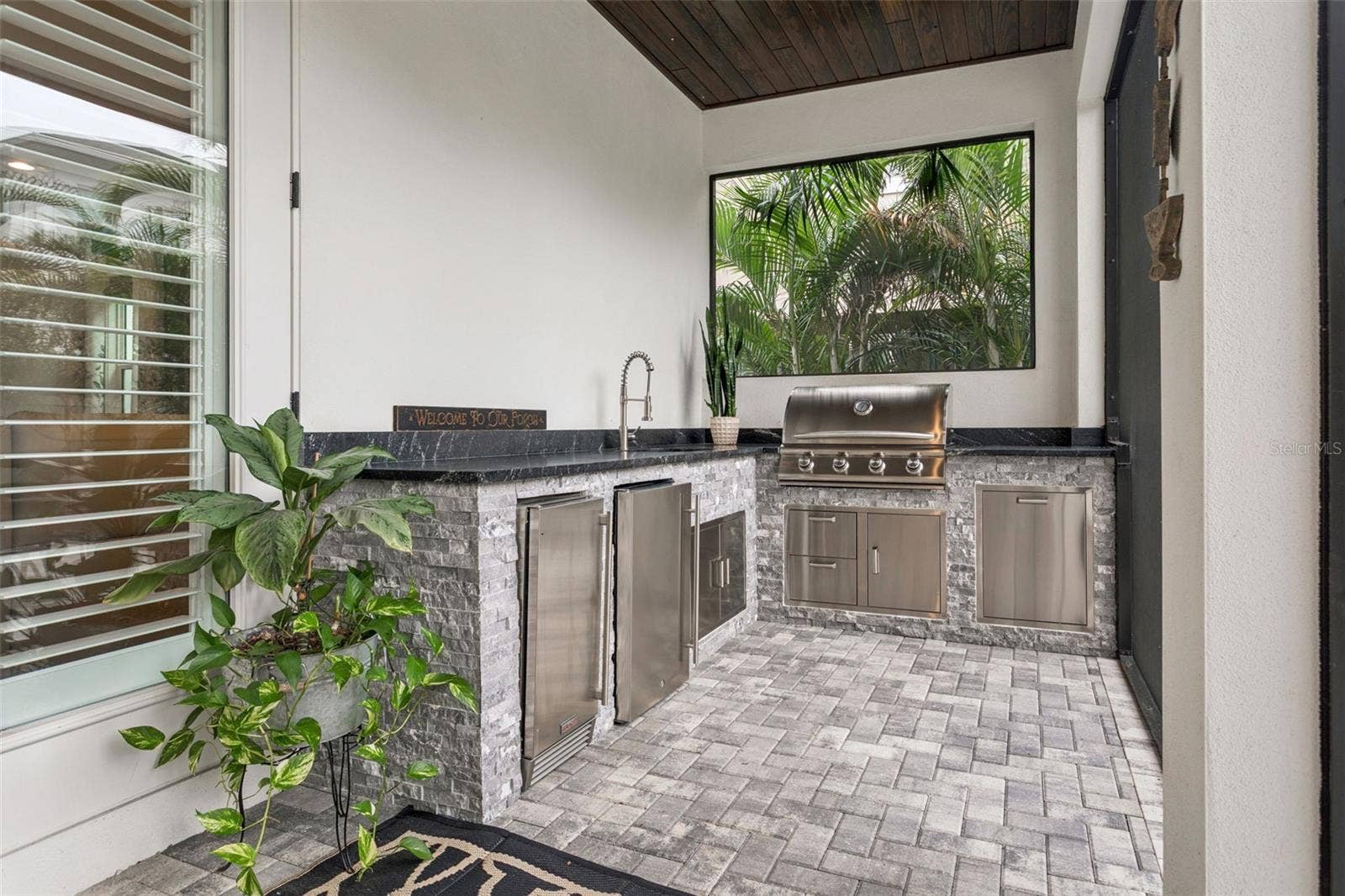 3513 W TACON STREET, Tampa, FL 33629 back porch