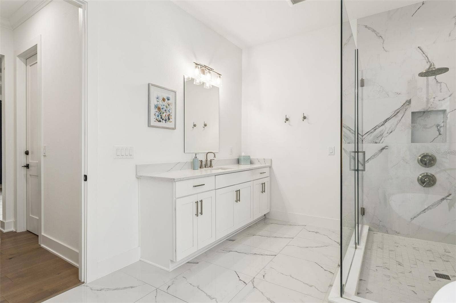3513 W TACON STREET, Tampa, FL 33629 primary bathroom