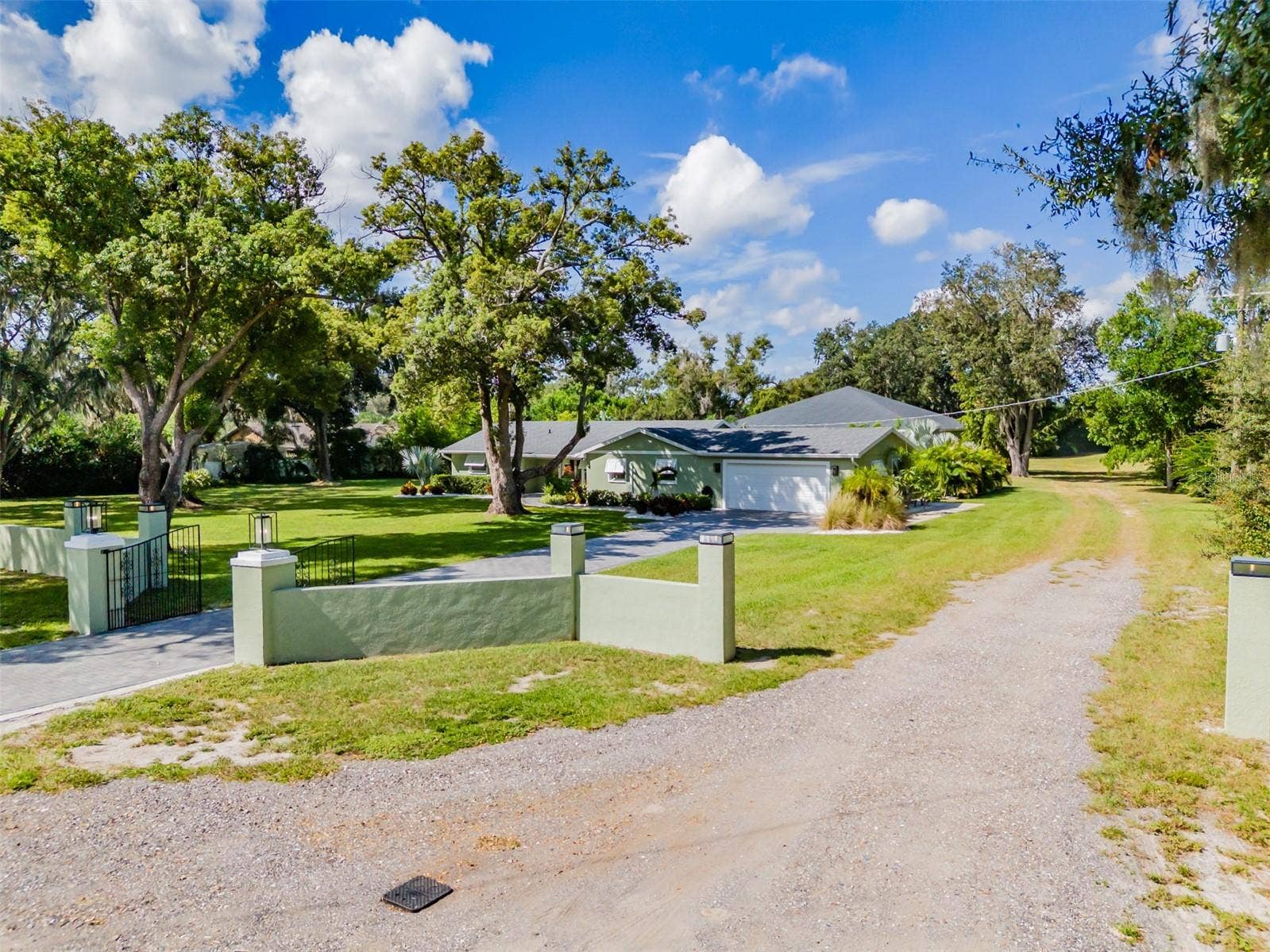 2606 BRUCKEN ROAD, Valrico, FL 33596 2606 BRUCKEN ROAD, Valrico, FL 33596