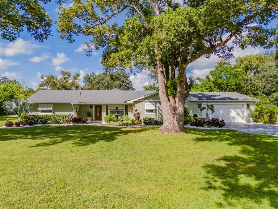 Property photo for 2606 BRUCKEN ROAD, Valrico, FL