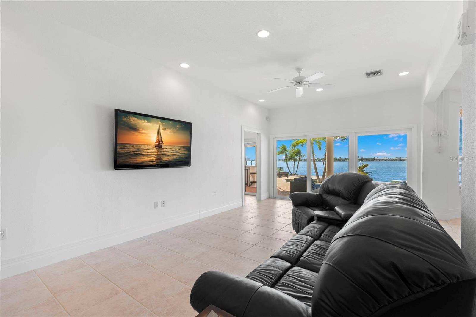 6130 KIPPS COLONY DRIVE W, Gulfport, FL 33707 6130 KIPPS COLONY DRIVE W, Gulfport, FL 33707