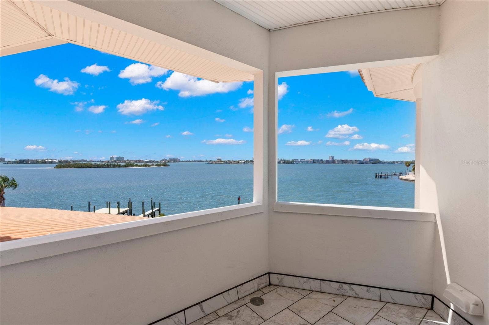 6130 KIPPS COLONY DRIVE W, Gulfport, FL 33707 6130 KIPPS COLONY DRIVE W, Gulfport, FL 33707