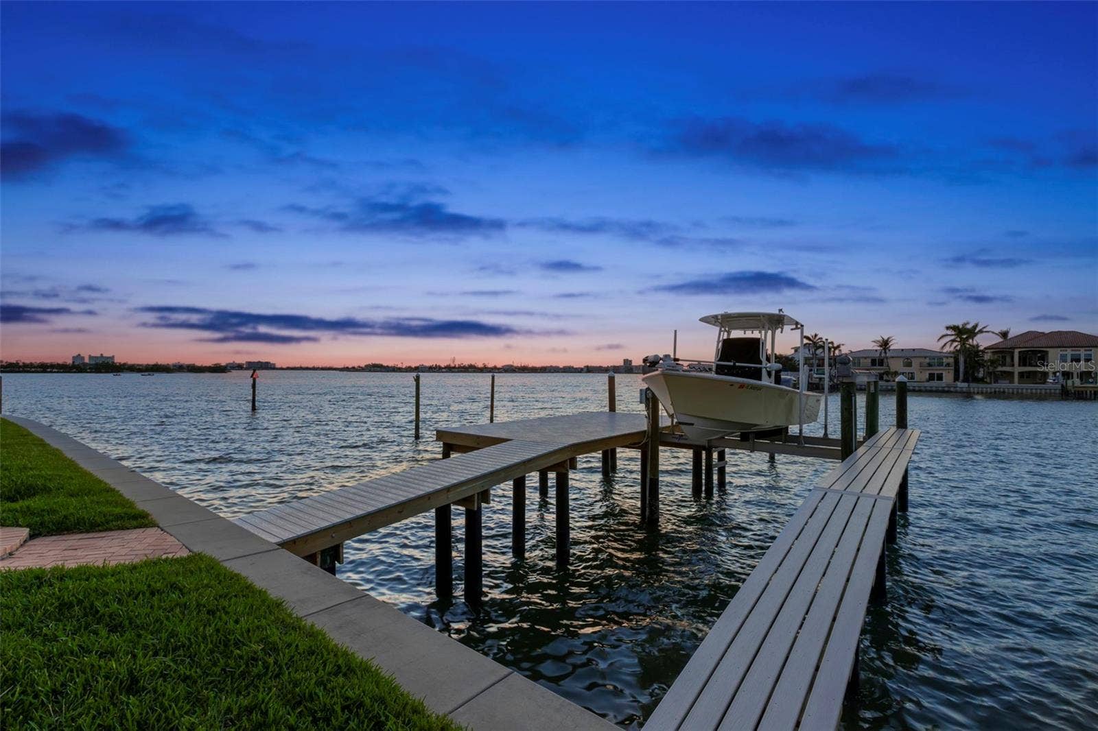 6130 KIPPS COLONY DRIVE W, Gulfport, FL 33707 6130 KIPPS COLONY DRIVE W, Gulfport, FL 33707
